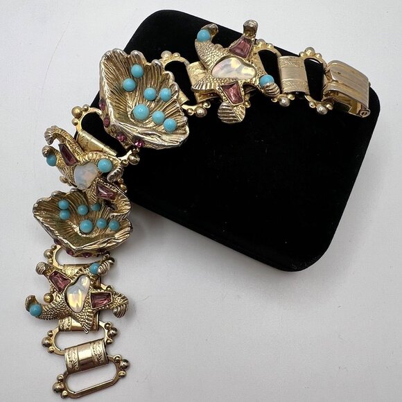 Costume Jewelry Jewelry - Enchanted Starfish and Sea Shells Vintage Bracelet